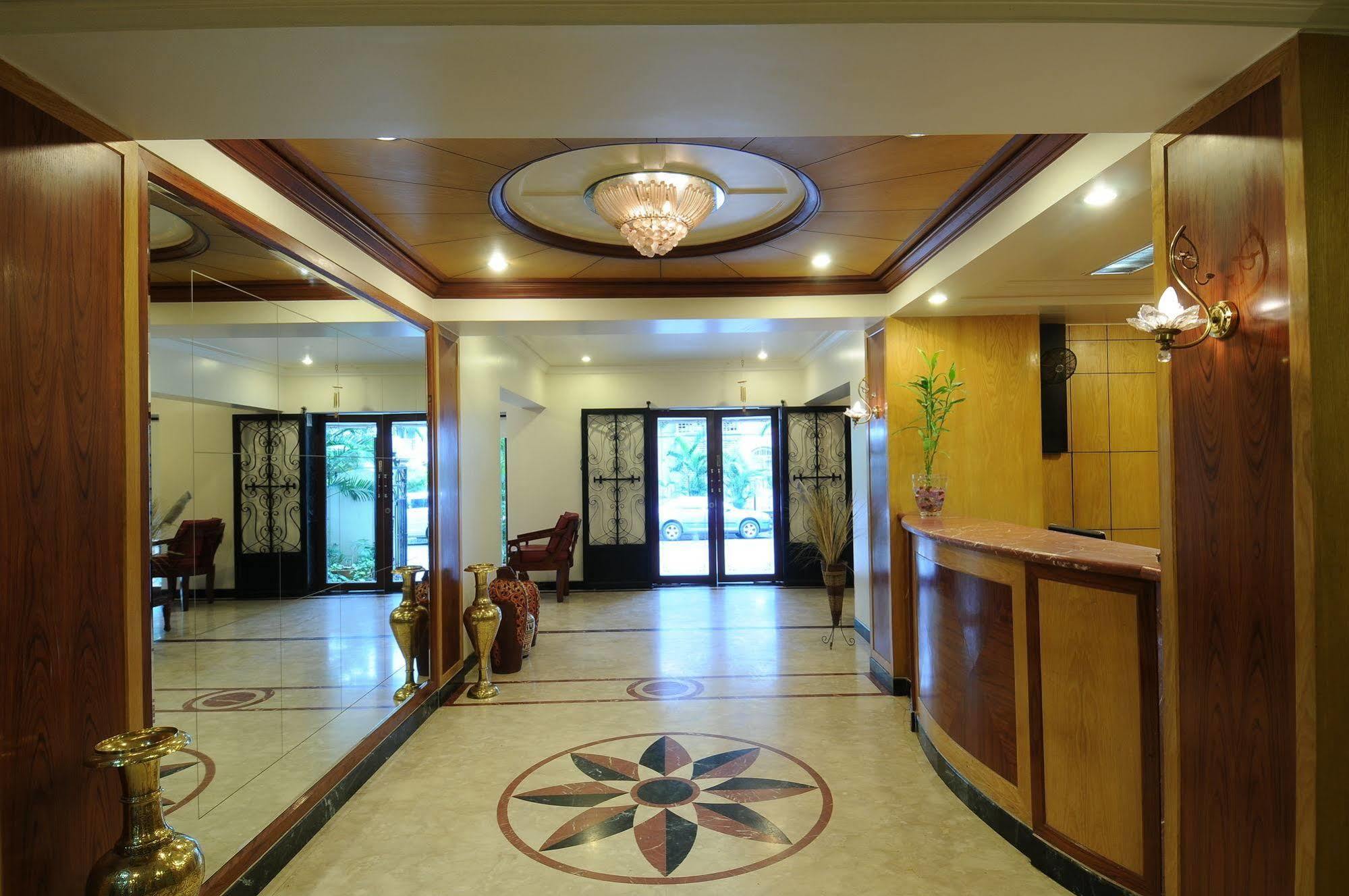 Hotel Crystal Mumbai Luaran gambar