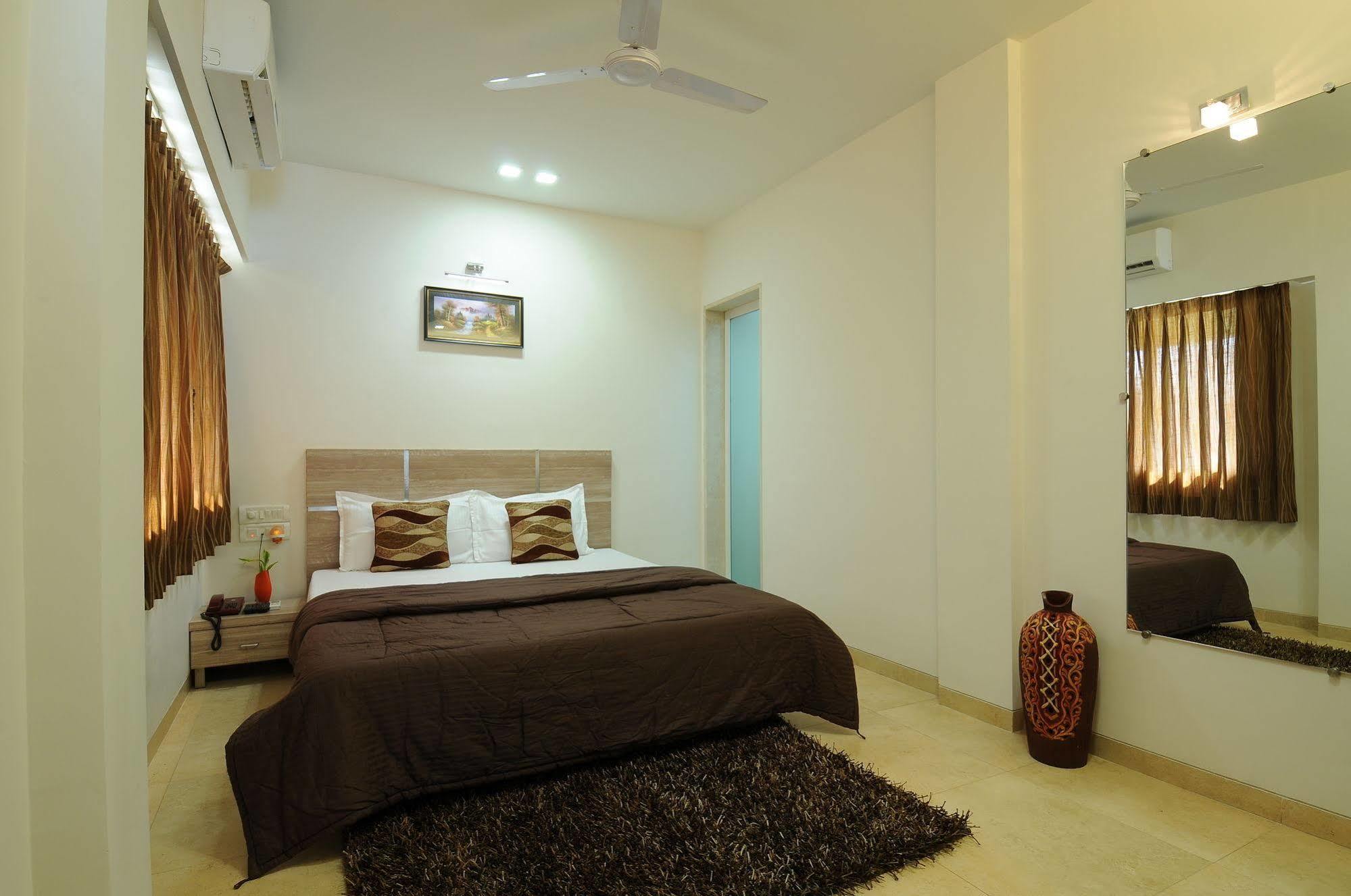 Hotel Crystal Mumbai Luaran gambar