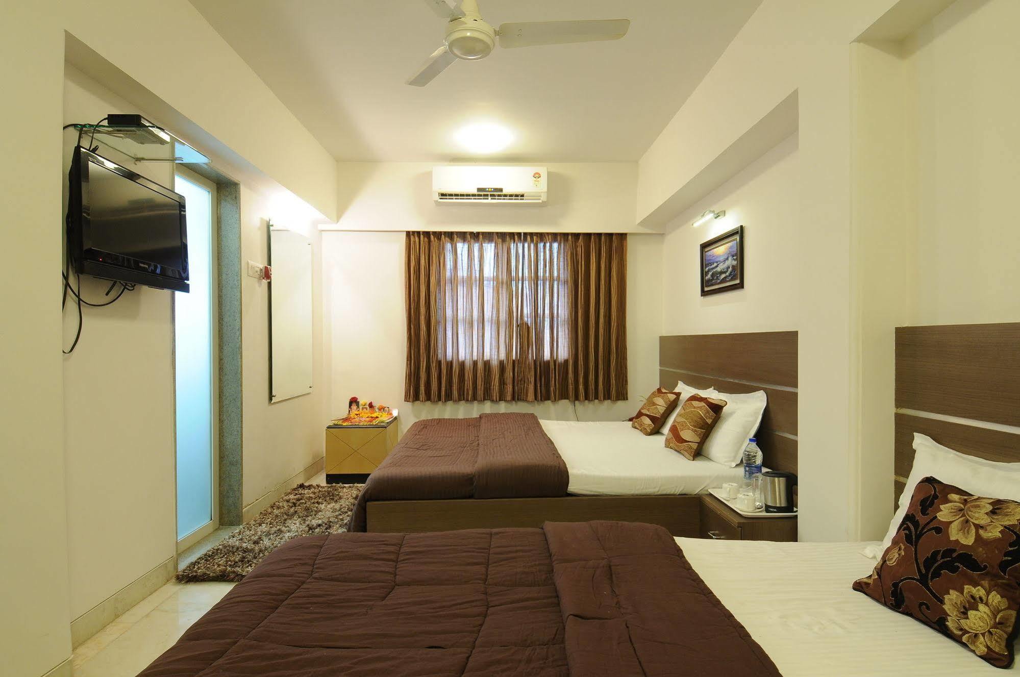 Hotel Crystal Mumbai Luaran gambar